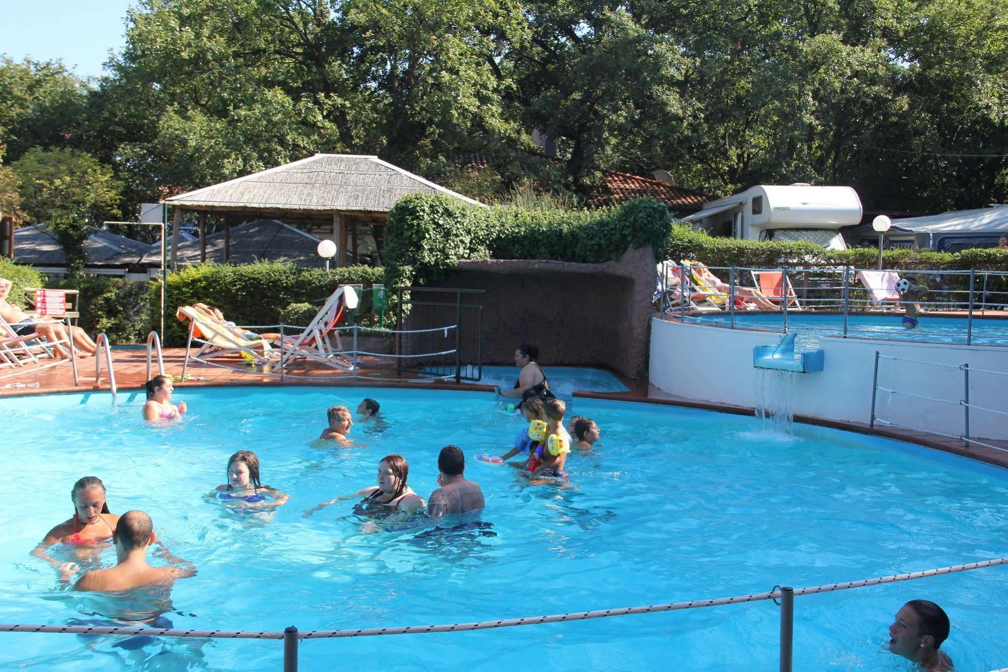 Caravelle Camping Village Ceriale Luaran gambar